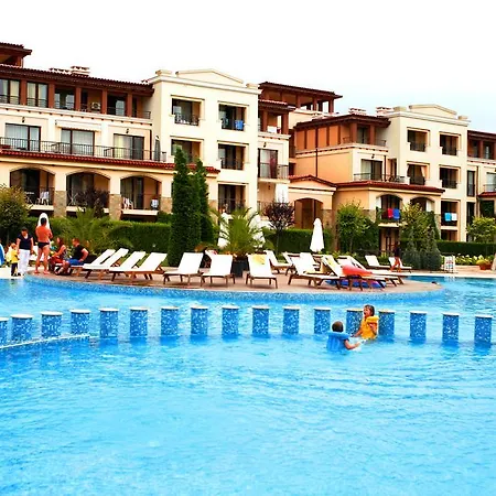 Lucky In Kavatsi Area Apartment